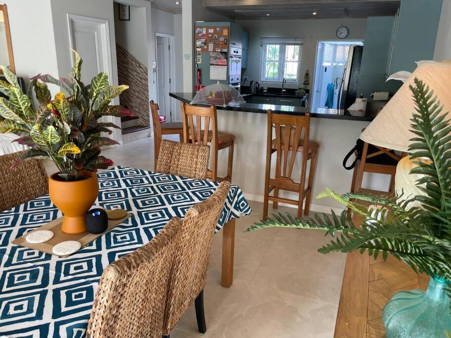 Nanpa, Luxury Family Three Bed Villa, St James West Coast, Private Pool Saint James Eksteriør billede