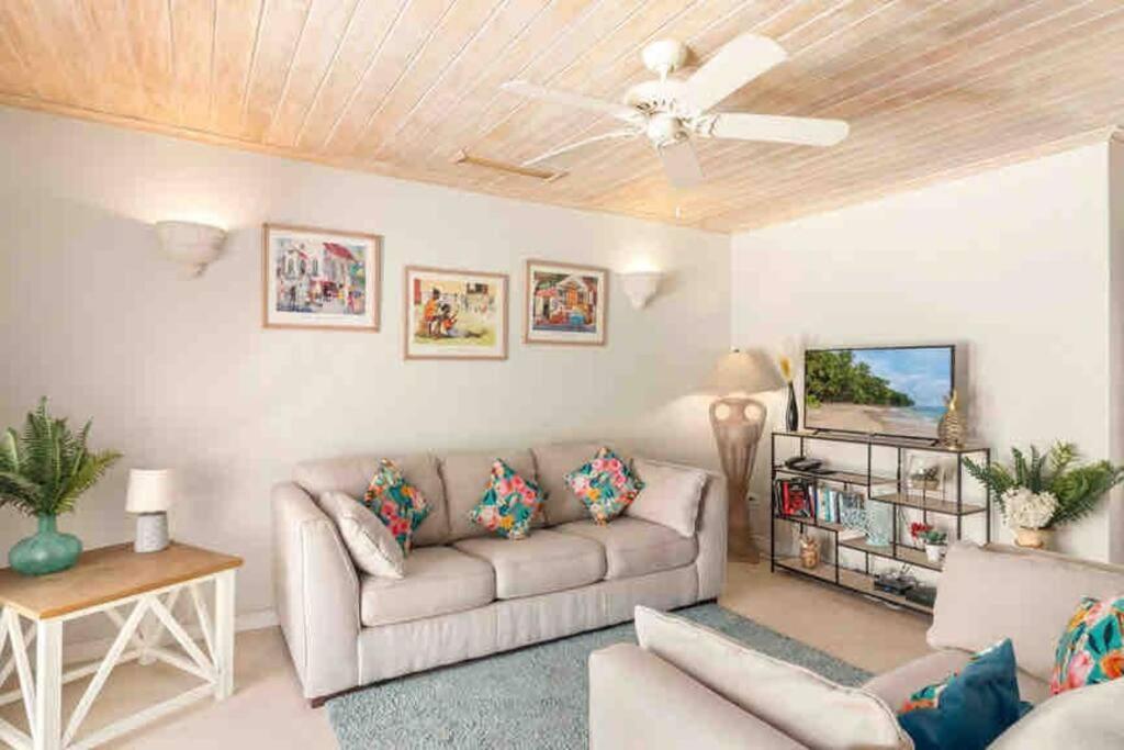 Nanpa, Luxury Family Three Bed Villa, St James West Coast, Private Pool Saint James Eksteriør billede