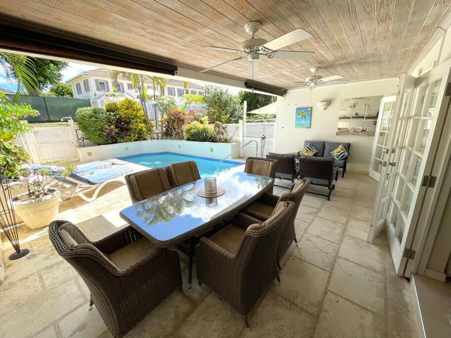 Nanpa, Luxury Family Three Bed Villa, St James West Coast, Private Pool Saint James Eksteriør billede